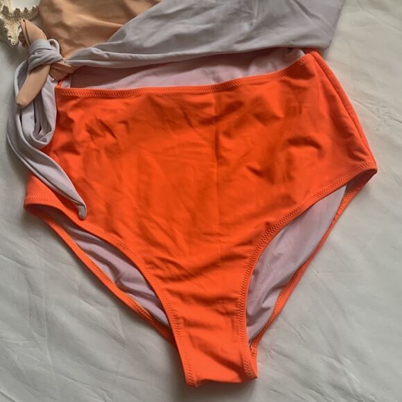 ⭐️TRI Colour Wrap Cut Out Swimsuit⭐️ - Picture 5 of 8